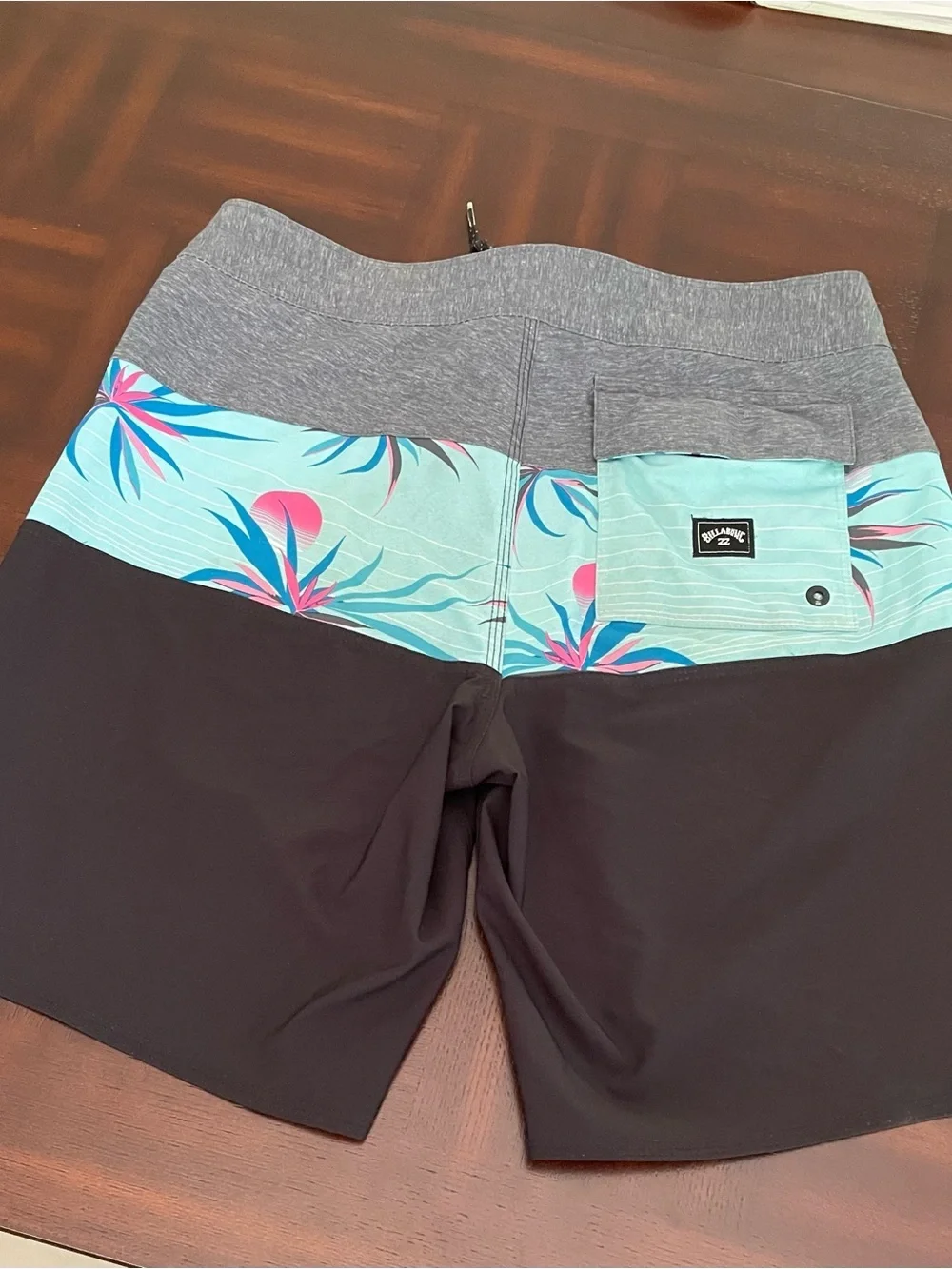 Billabong men’s pro board shorts size 29 . Multi color. Drawstring, Velcro